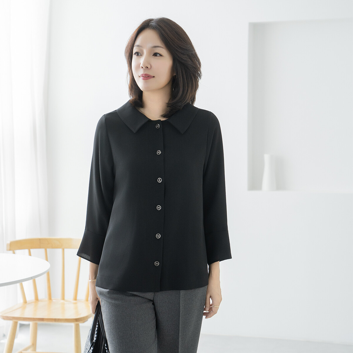 마담4060 엄마옷 블라우스 중년여성 데일리 클래씨마담 로우무지 -YBL2603045_이미지