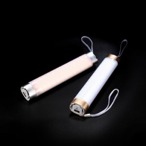 레토 보조배터리 겸용 충전식 다용도 LED 캠핑랜턴 야외 야간산행 캠핑 독서_이미지
