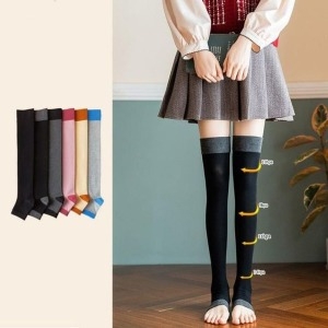 키밍 키밍 수면 압박스타킹 오버 니삭스 반스타킹 코디 털양말 남여공용 임산부 발목양말 수면양말 여자이미지입니다. 누르면 해당 게시물로 새창이동합니다.