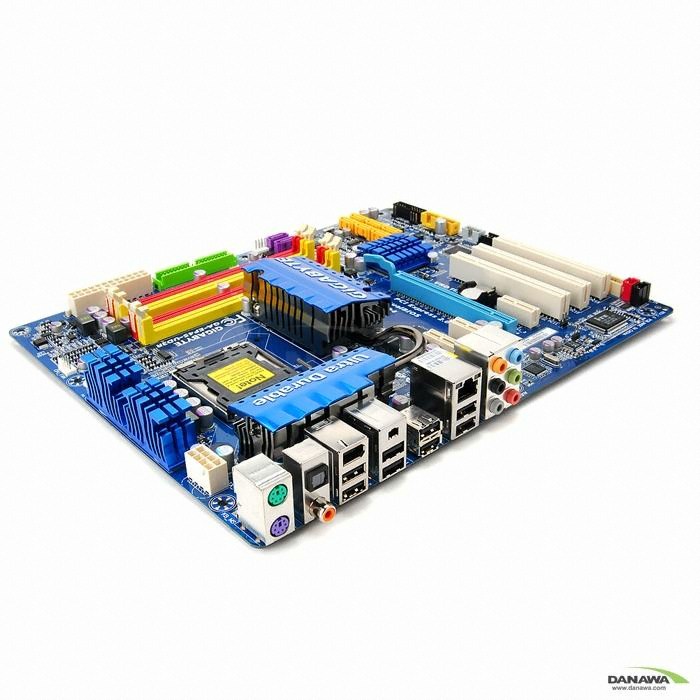 GIGABYTE GA-EP45-UD3R