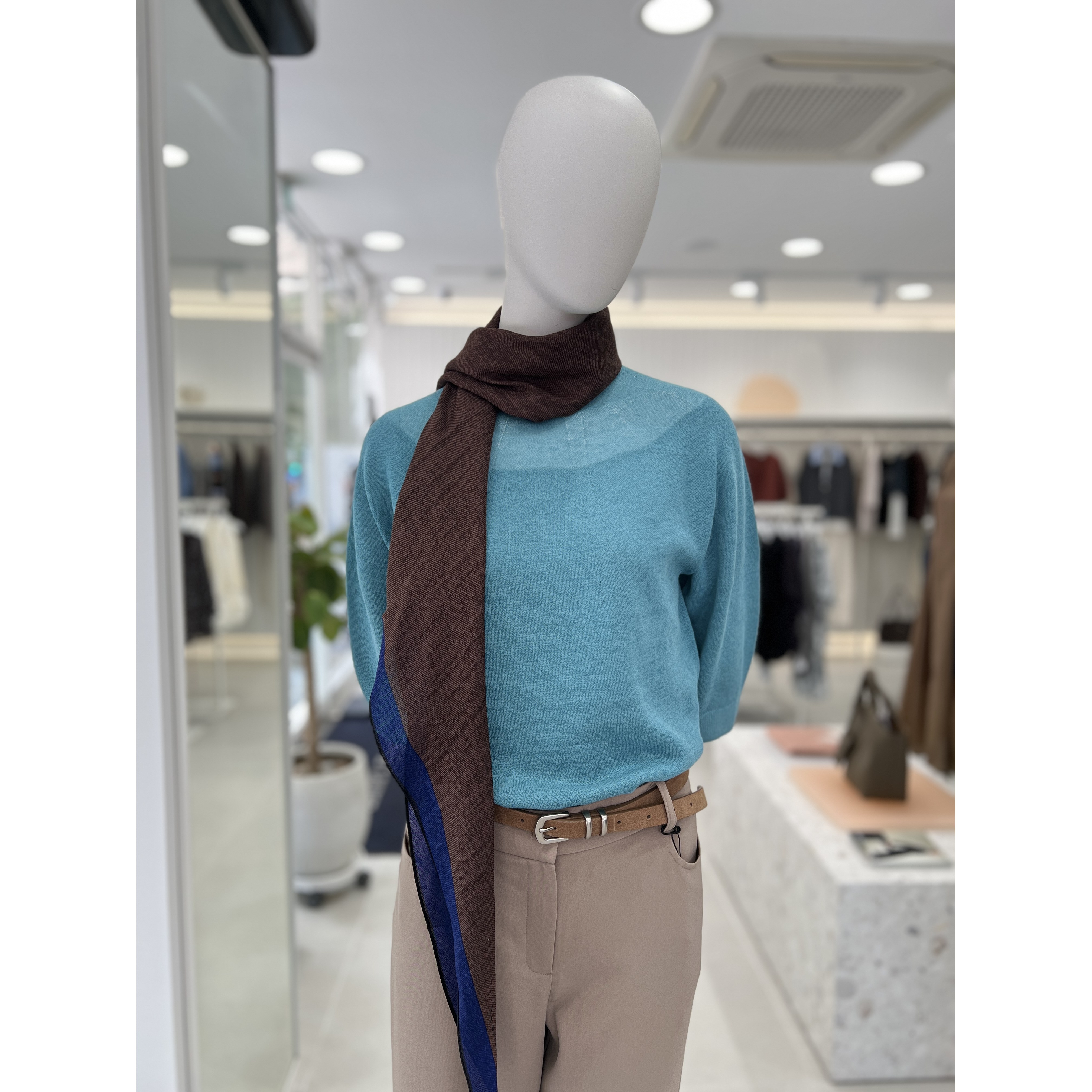 올리비아로렌 베스트/무봉제편안함 금호점 홀가먼트 니트 탑 OLCBL26F7241_이미지