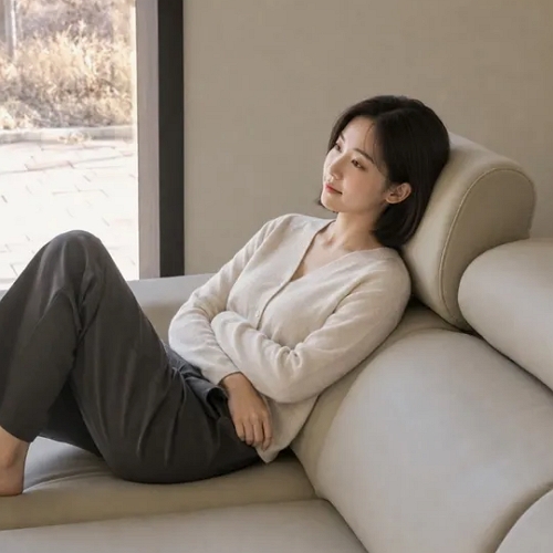 파로마 라움 무빙 모션 실리콘레더 가죽 소파 3인용_이미지