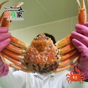 하얀돌 별미가 자연산 푸른심해 프리미엄 러시아 황제 대게 1kg 1마리 자숙찜_이미지