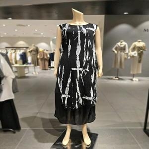 보니스팍스 B1G25WBL580 민소매 나염 라운드 베스트형 블라우스_이미지