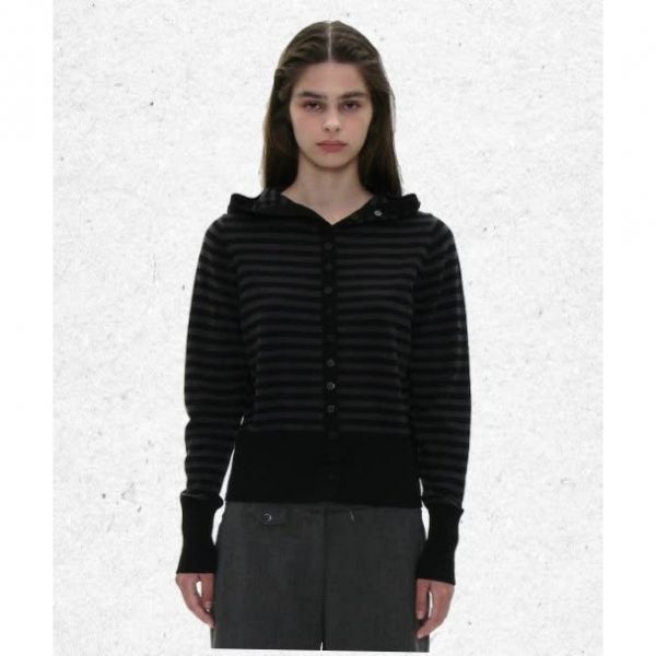 파르티멘토 ltgt PARTIMENTO WOMEN PWC 후디드 버튼업 가디건_블랙 스트라이프 PWC25AK-02BS 503868