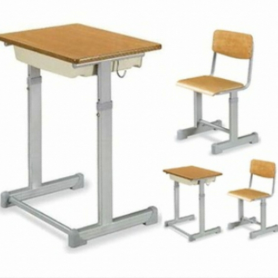 JH교구 높이조절 스탠딩 학교 책상이미지입니다. 누르면 해당 게시물로 새창이동합니다.