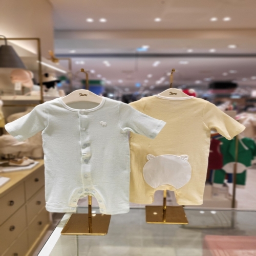 에뜨와 레일리슬림7부우주복 2중 (07S317505)이미지입니다. 누르면 해당 게시물로 새창이동합니다.