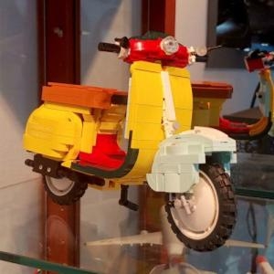 레프리카 스쿠터 오토바이 블록 747피스 CBT112574 혼합색상