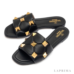 발렌티노 품 라프리마 로만 스터드 플랫 슬라이드 샌들 ZW2S0BK4 ZCG 0NO ZW2S0BK4ZCG0NO이미지입니다. 누르면 해당 게시물로 새창이동합니다.