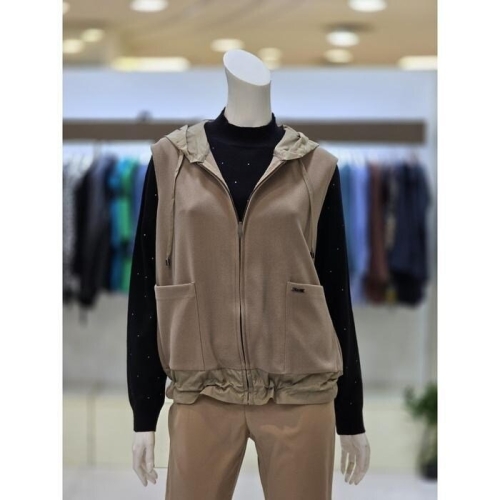 트리아나 소고 세이브존07 후드배색 집업조끼 AJ3VA02