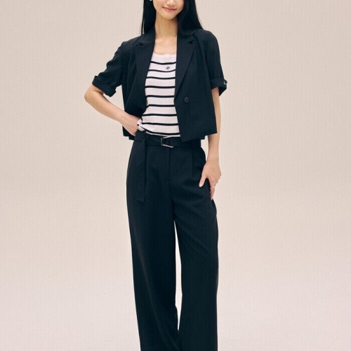 나이스클랍 N252MWP504 세미 와이드 뒷 밴딩 팬츠 블랙이미지입니다. 누르면 해당 게시물로 새창이동합니다.