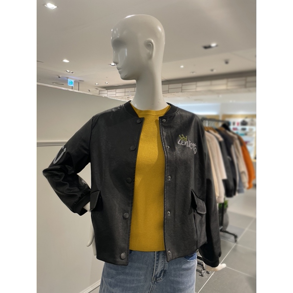 미쥬 르니앤맥코이 레터링 포인트 노카라 레더 자켓 ML04JK001