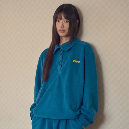 엠블러 자수 플리스 맨투맨 티셔츠 남여공용 Love cozy 자수 플리스 풀오버 탑 AMM1326_이미지