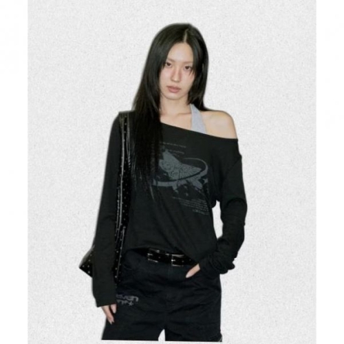 오드스튜디오 스타 심볼 루즈핏 보트넥 롱 슬리브 BLACK OO5FFRT104BK