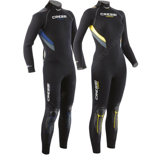 크레씨서브 카스트로 ?슈트 5mm이미지입니다. 누르면 해당 게시물로 새창이동합니다.