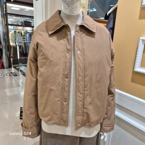 BCBG 올앤썬드리 봄26 셔츠넥 다운 A6S1F803_이미지