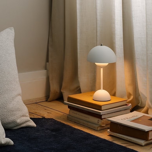 앤트레디션 플라워팟 테이블 램프 VP9_이미지