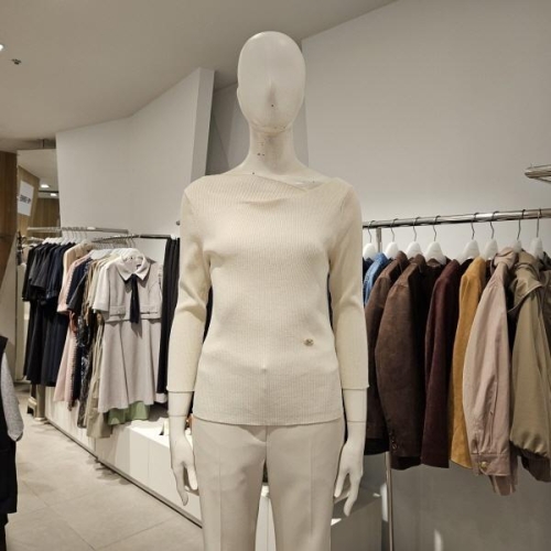 MB53KNMD05Z_넥꼬임도지풀오버