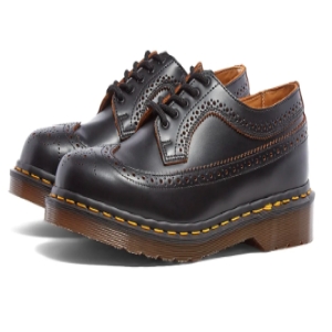 닥터마틴 24340001 3989 브로그  블랙  BROGUE 닥마워커 남자 윙탭 5홀 로우탑 가죽 윙팁 검정색 24340001_이미지