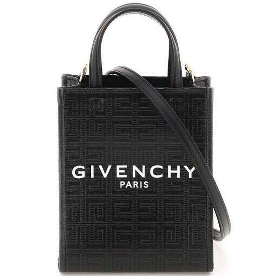 지방시 숄더백 BB50R9B1GT 001이미지입니다. 누르면 해당 게시물로 새창이동합니다.