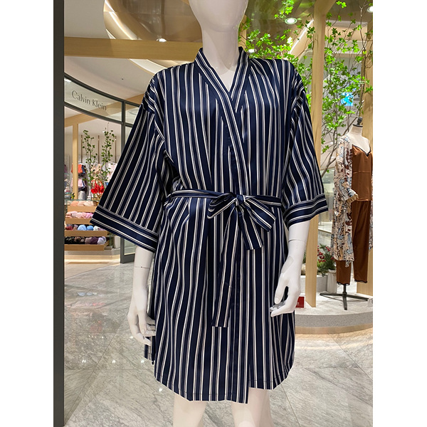 트라이엄프 샤무즈 실크 스트라이프 가운 TAWOP712NY_이미지