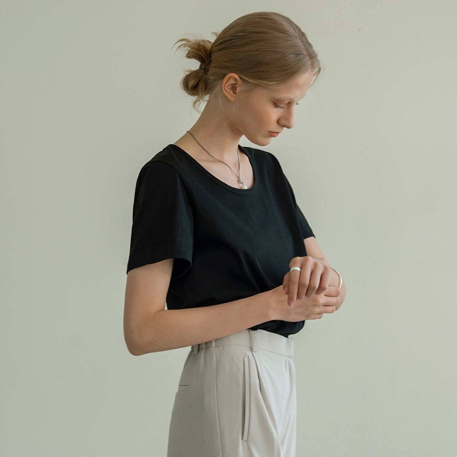 시야쥬 U-neck T-shirt SITP5063 (블랙)_이미지