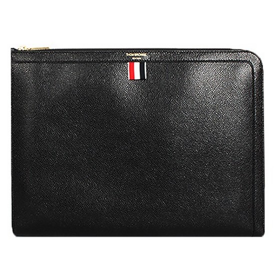 톰브라운 페블그레인 지퍼 클러치백 미듐 MAC074A 00198 001이미지입니다. 누르면 해당 게시물로 새창이동합니다.