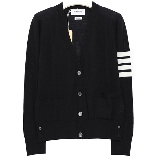 톰브라운 4바 스트라이프 릴랙스핏 서스테이너블 메리노 울 가디건 FKC334A Y1014 (415, 네이비)