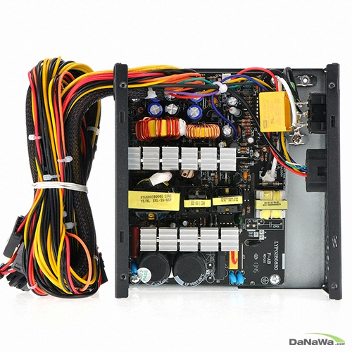 �����ڽ� HYBRID 6000 RE Gaming ��ũ