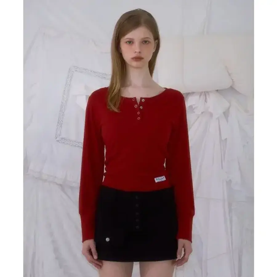 로제프란츠 ROSEFRANTZ Eyelet Henley-neck Long Sleeve Red 5012737586 213606_이미지