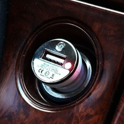 iJack 아이잭 iPod/iPhone 전용 차량용 충전기_이미지