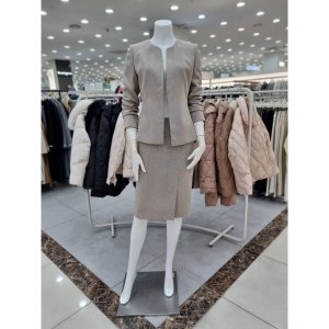 더아이잗(TheIzzat) 봄.가을 페플럼 자켓스커트정장 66만 한장 IN3JK74SK74_이미지