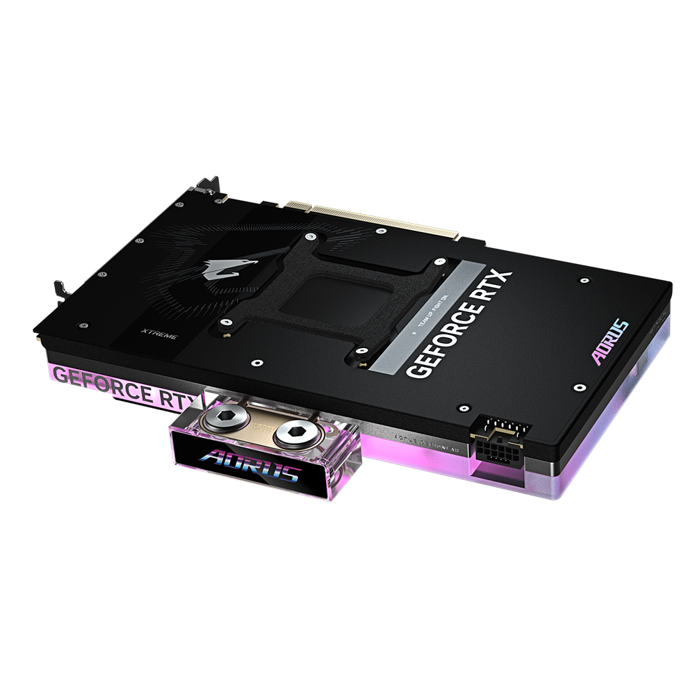 GIGABYTE AORUS ������ RTX 5090 XTREME �������� WB D7 32GB ���̾���