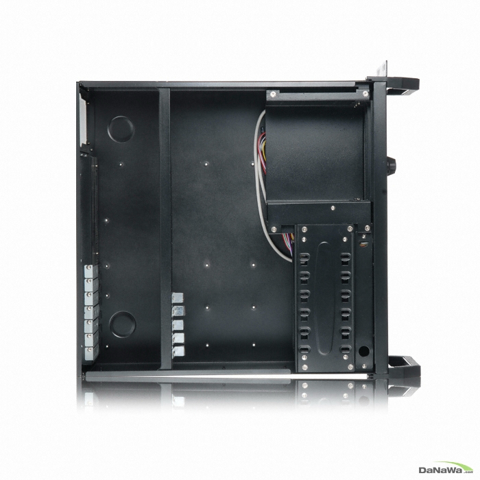 2MONS ���� 4U PC D450