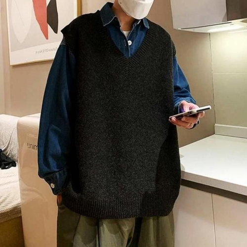 HYIJUVBI_4B 브이넥 니트 조끼 남성 데일리