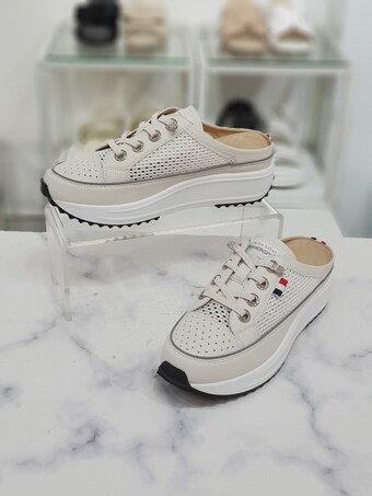 한슈 NW 메쉬 콤비 키높이 블로퍼 스니커즈 6.5cm 앞 2.5cm HS12m65dk