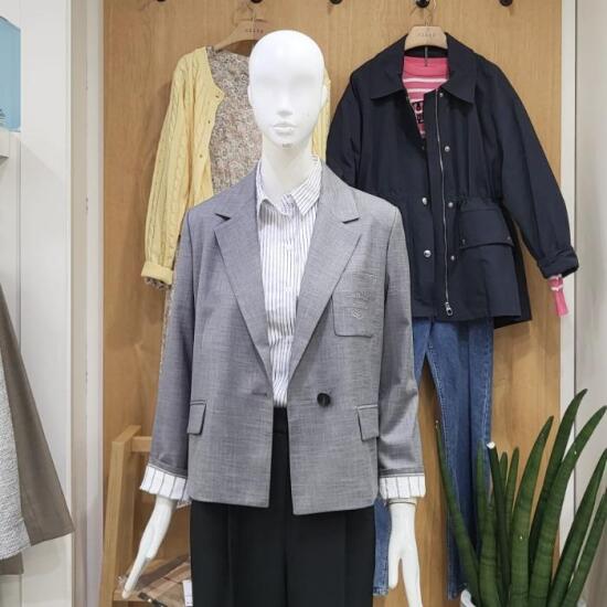 클리지 자수포켓 커프스 숏 블레이저 CO3WJK03_이미지