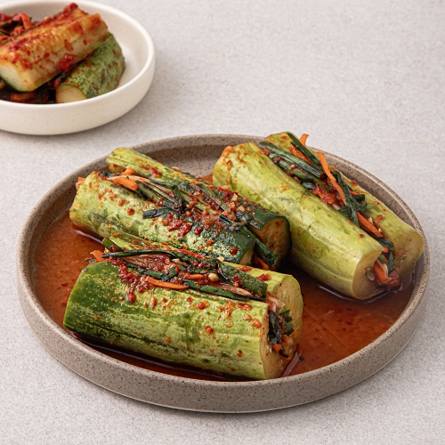 곰곰 오이소박이 500g (1개)_이미지