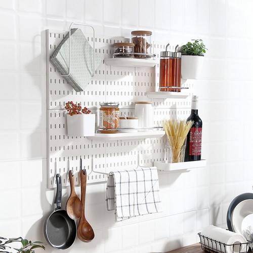 비스토어 인테리어 타공판