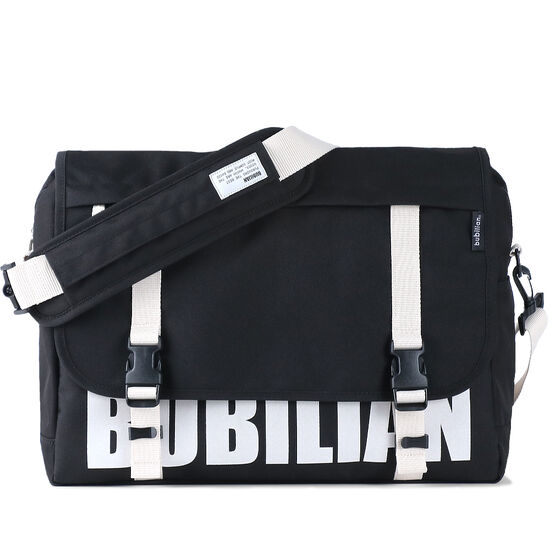 버빌리안 로고 메신저백 (BLACK&WHITE)이미지입니다. 누르면 해당 게시물로 새창이동합니다.