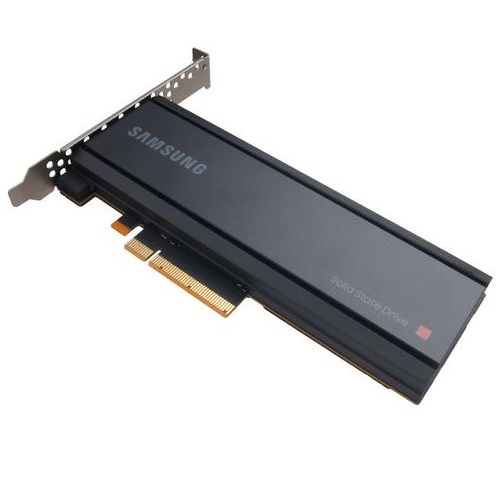 �Ｚ���� PM1735 PCIe �߰�