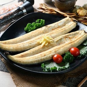 파인밀 국내산 자포니카 민물장어 초벌장어 1kg 손질초벌 후 500g 내외 /소스2종+초생강채+함초소금_이미지