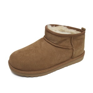 UGG 여성 클래식 울트라 미니 부츠 양털 스웨이드 방한 털신 체스트넛 1130750K