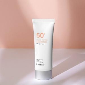 카라디움 스네일 리페어 선크림 SPF50+ PA