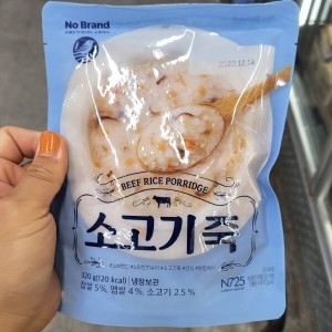 이마트 노브랜드 소고기죽320g이미지입니다. 누르면 해당 게시물로 새창이동합니다.
