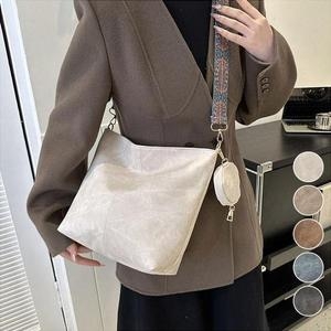 ���ϸ� Rly ���� ���ϸ� ���� ������ ���̽�Ʈ�� ��Ƽ�� ũ�ν��� 33398309