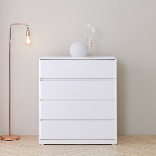 �۽��� ������ ��ȭUV���� ���� 4�� ������ 900