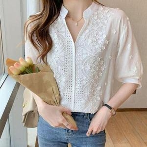 셀러허브 좋은 퀄리티모던 데일리 플라워 브이넥 클래식 자수 펀칭 S32199996