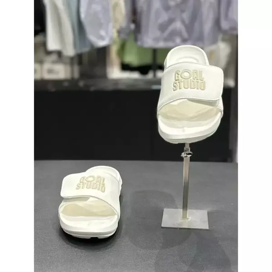 골스튜디오 제주점 GOAL STUDIO GB PRO SLIDE-OFF WHITE-G6XSL101