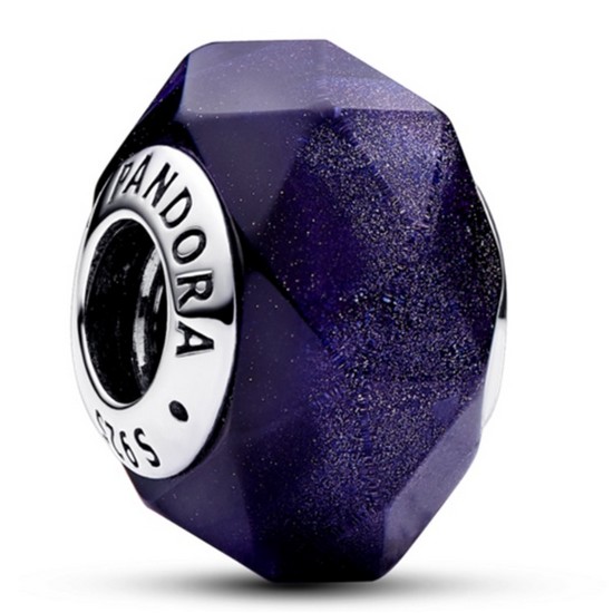 판도라 패싯 블루 무라노 글라스 참 792984C00이미지입니다. 누르면 해당 게시물로 새창이동합니다.